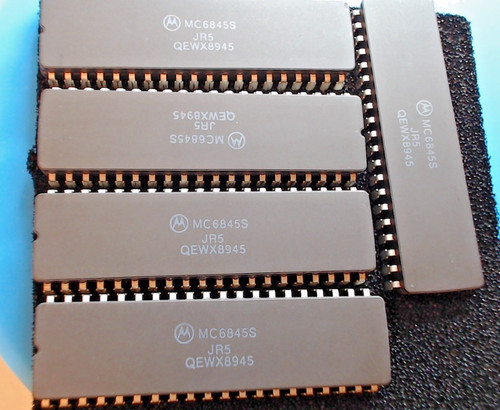 Lot motorola mc6845s - of,